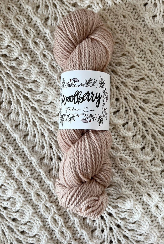 Woolberry Woolberry Fibers - Berry Rambouillet Worsted – Maker+Stitch