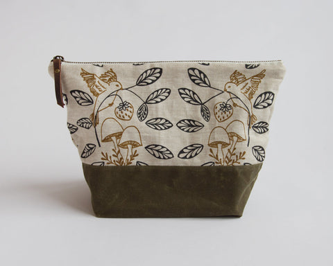 Jenna Rose Large Traveler Pouch